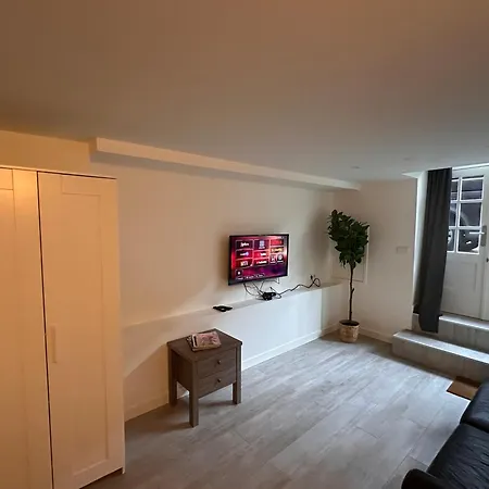 House With 2 Private Independent Studio's 120 M2 Amsterdam