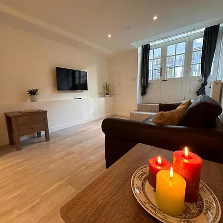 Luxury House With 2 Private Independent 120 M2 Near Leidseplein Centre - Paid Parking Possibilities Nearby *