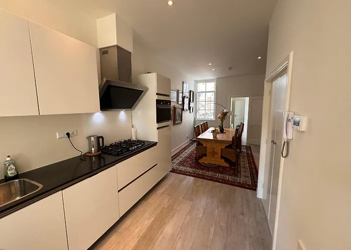 Luxury House With 2 Private Independent 120 M2 Near Leidseplein Centre - Paid Parking Possibilities Nearby Amsterdam