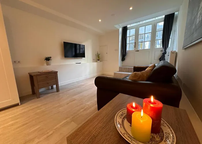 Luxury House With 2 Private Independent 120 M2 Near Leidseplein Centre - Paid Parking Possibilities Nearby *