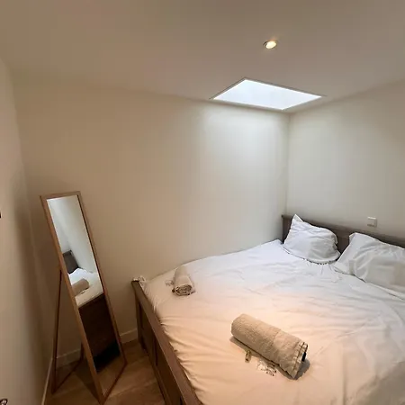 Apartmán House With 2 Private Independent Studio's 120 M2 *